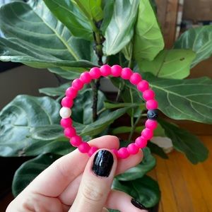 Breast Cancer Lokai